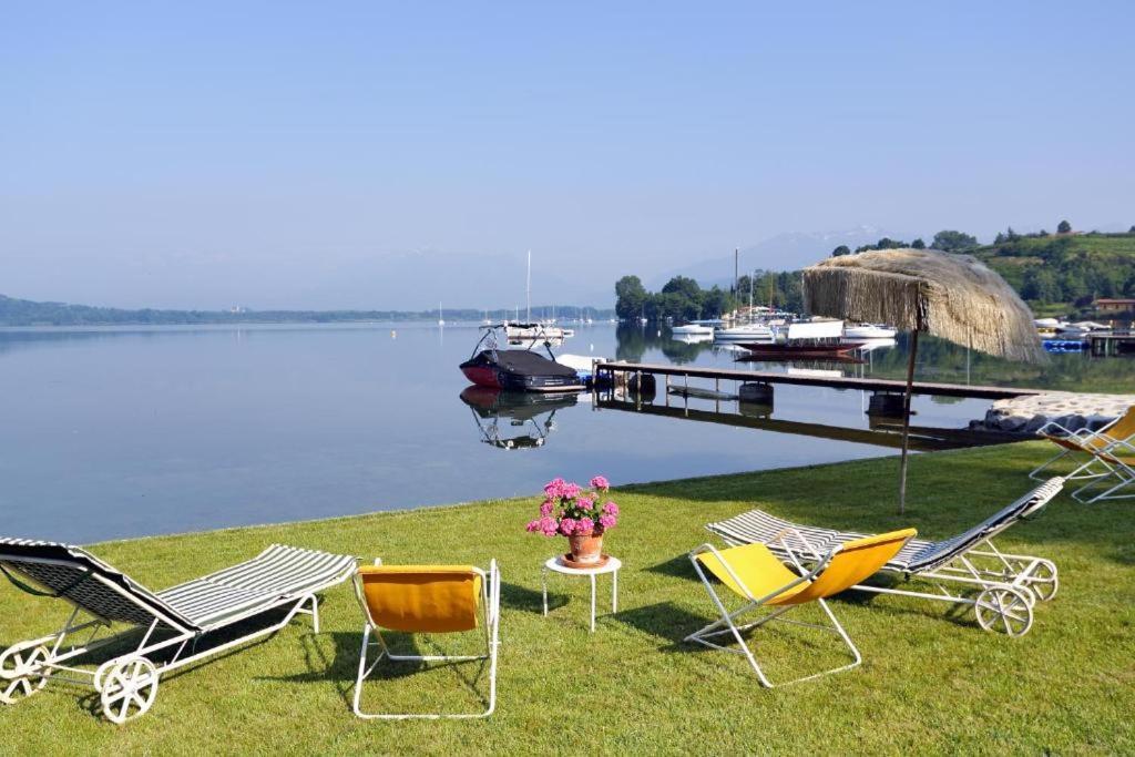 ヴィヴェローネIl Giardino Sul Lagoアパートメント エクステリア 写真